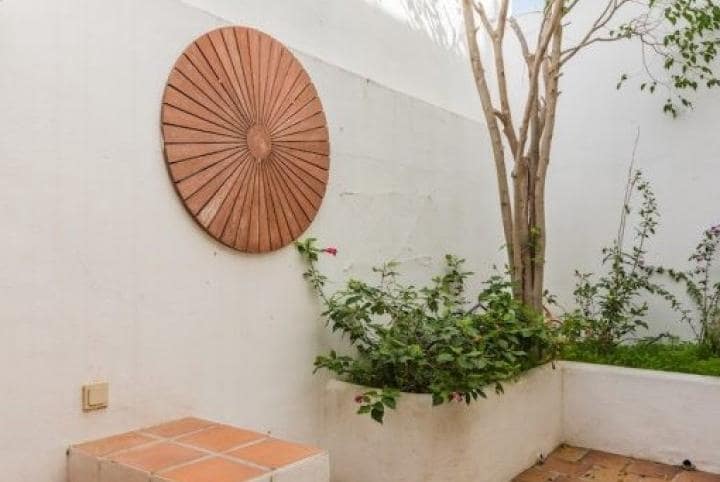 3 sypialnia Dom na sprzedaż w Marbella z basenem garażem - 475 000 € (Ref: 10001740)