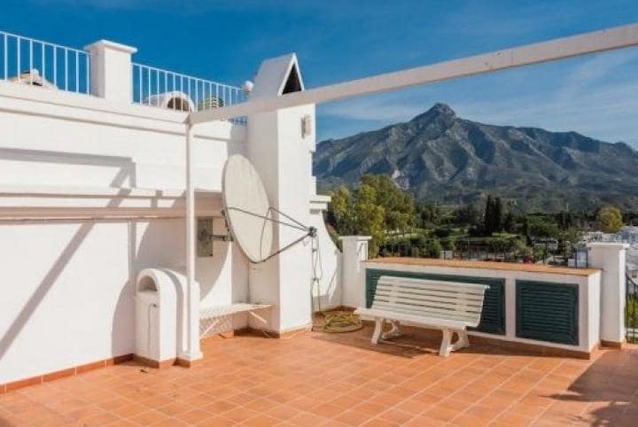 3 sypialnia Dom na sprzedaż w Marbella z basenem garażem - 475 000 € (Ref: 10001740)