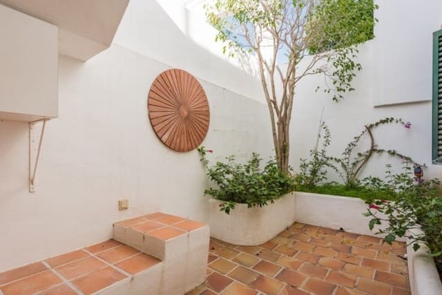 3 sypialnia Dom na sprzedaż w Marbella z basenem garażem - 475 000 € (Ref: 10001740)