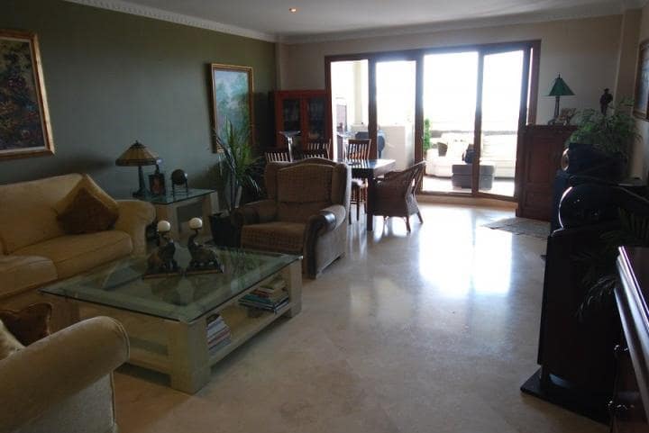 3 slaapkamer Appartement te koop in Marbella met zwembad garage - € 360.000 (Ref: 10001742)