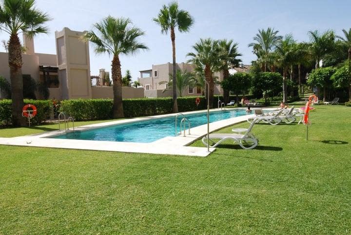 3 slaapkamer Appartement te koop in Marbella met zwembad garage - € 360.000 (Ref: 10001742)