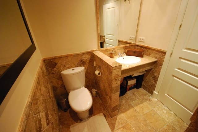 3 slaapkamer Appartement te koop in Marbella met zwembad garage - € 360.000 (Ref: 10001742)