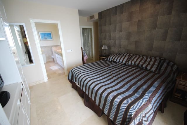 3 slaapkamer Appartement te koop in Marbella met zwembad garage - € 360.000 (Ref: 10001742)