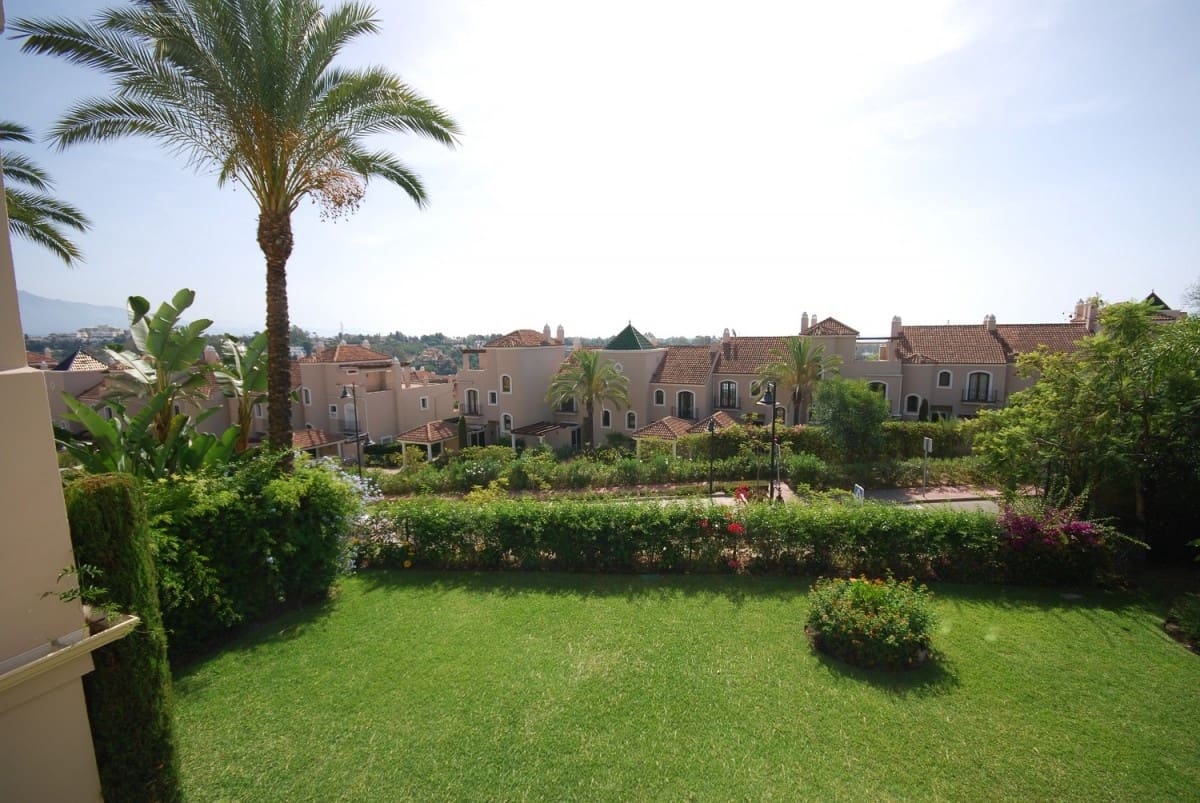 3 slaapkamer Appartement te koop in Marbella met zwembad garage - € 360.000 (Ref: 10001742)