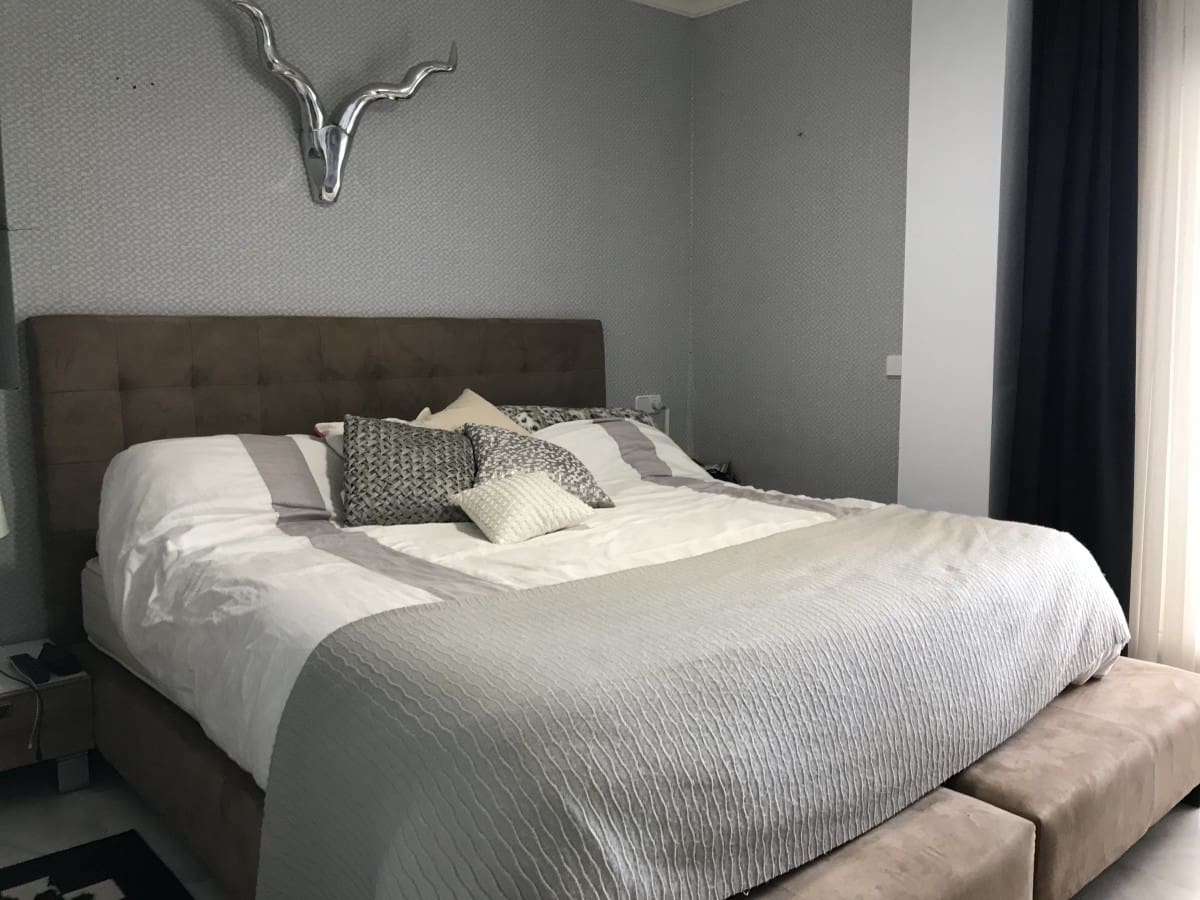 3 sypialnia Apartament na sprzedaż w Marbella z basenem garażem - 895 000 € (Ref: 10001744)