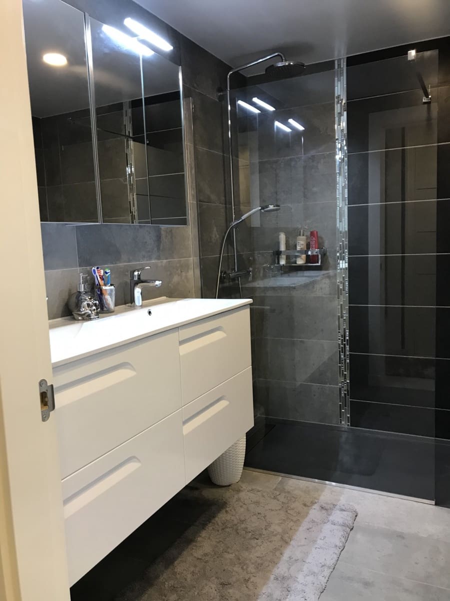 3 sypialnia Apartament na sprzedaż w Marbella z basenem garażem - 895 000 € (Ref: 10001744)