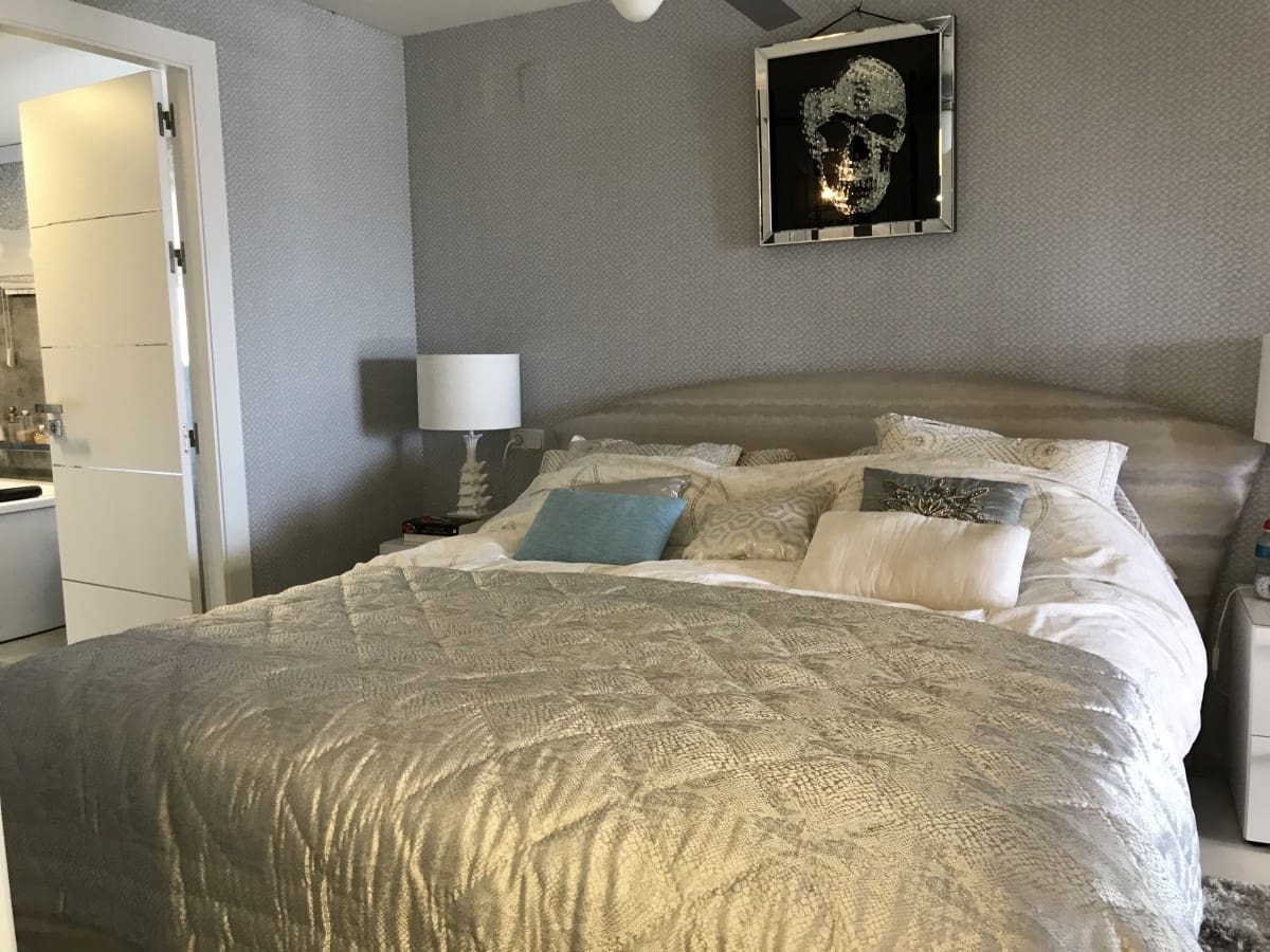 3 sypialnia Apartament na sprzedaż w Marbella z basenem garażem - 895 000 € (Ref: 10001744)