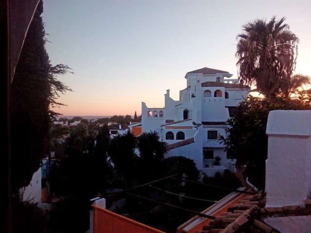 2 sypialnia Apartament na sprzedaż w Marbella z basenem - 450 000 € (Ref: 10001745)