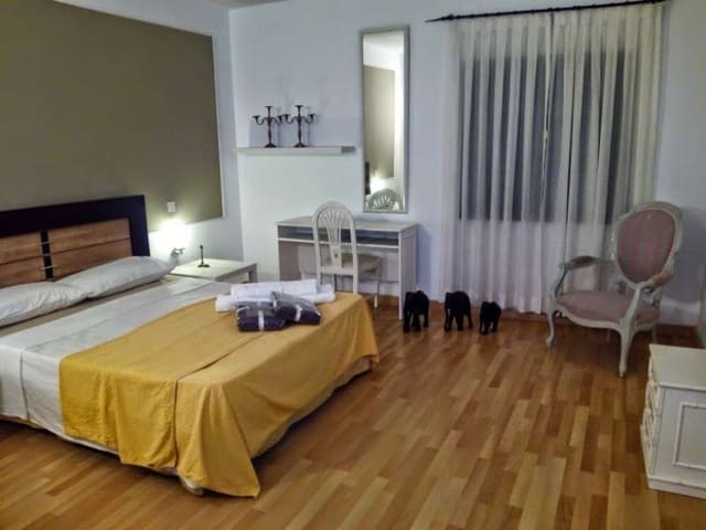 2 sypialnia Apartament na sprzedaż w Marbella z basenem - 450 000 € (Ref: 10001745)