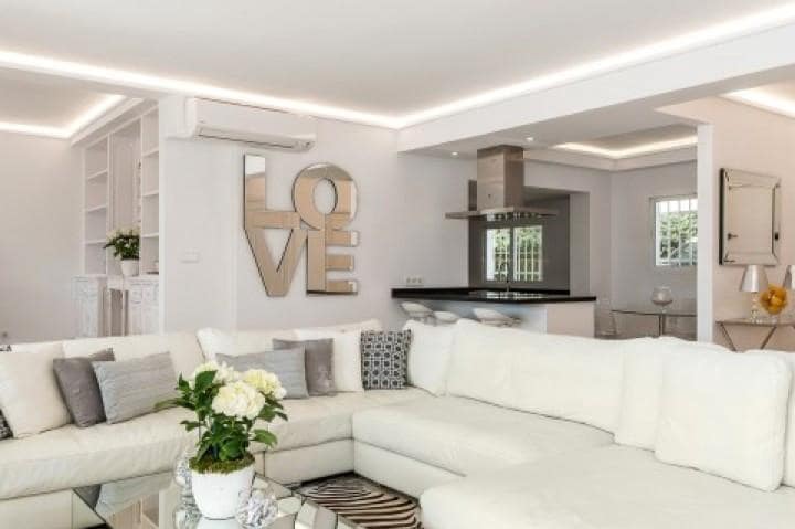 5 slaapkamer Villa te koop in Marbella met zwembad garage - € 2.650.000 (Ref: 10001747)