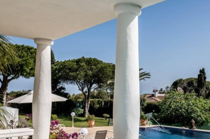 5 slaapkamer Villa te koop in Marbella met zwembad garage - € 2.650.000 (Ref: 10001747)