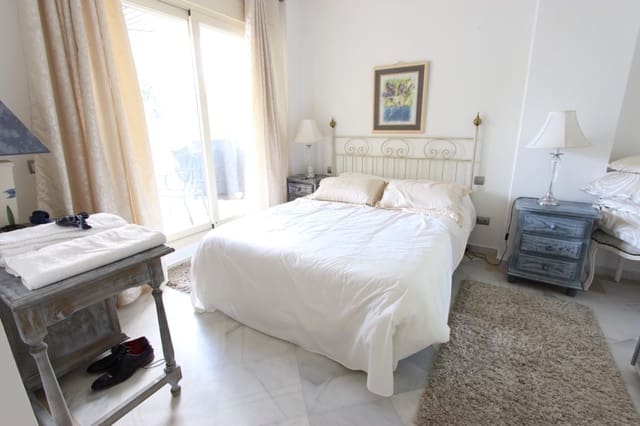 Apartamento de 3 habitaciones en Marbella en venta con piscina - 450.000 € (Ref: 10001749)