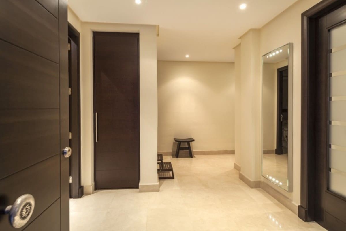 Apartamento de 2 habitaciones en Puerto Banus en venta con piscina garaje - 1.250.000 € (Ref: 10001752)