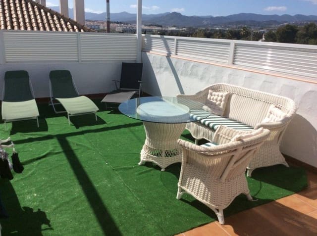3 bedroom Penthouse for sale in Marbella with pool garage - € 390,000 (Ref: 10001753)
