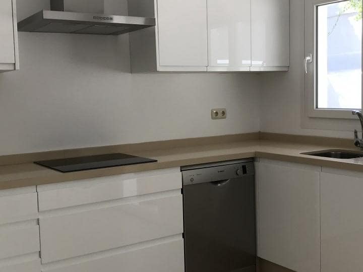 2 sovrum Lägenhet till salu i Marbella med pool garage - 369 000 € (Ref: 10001755)