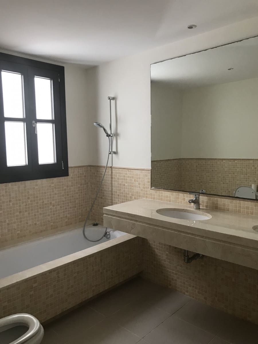 Chalet de 5 habitaciones en Marbella en venta con piscina garaje - 2.350.000 € (Ref: 10001757)