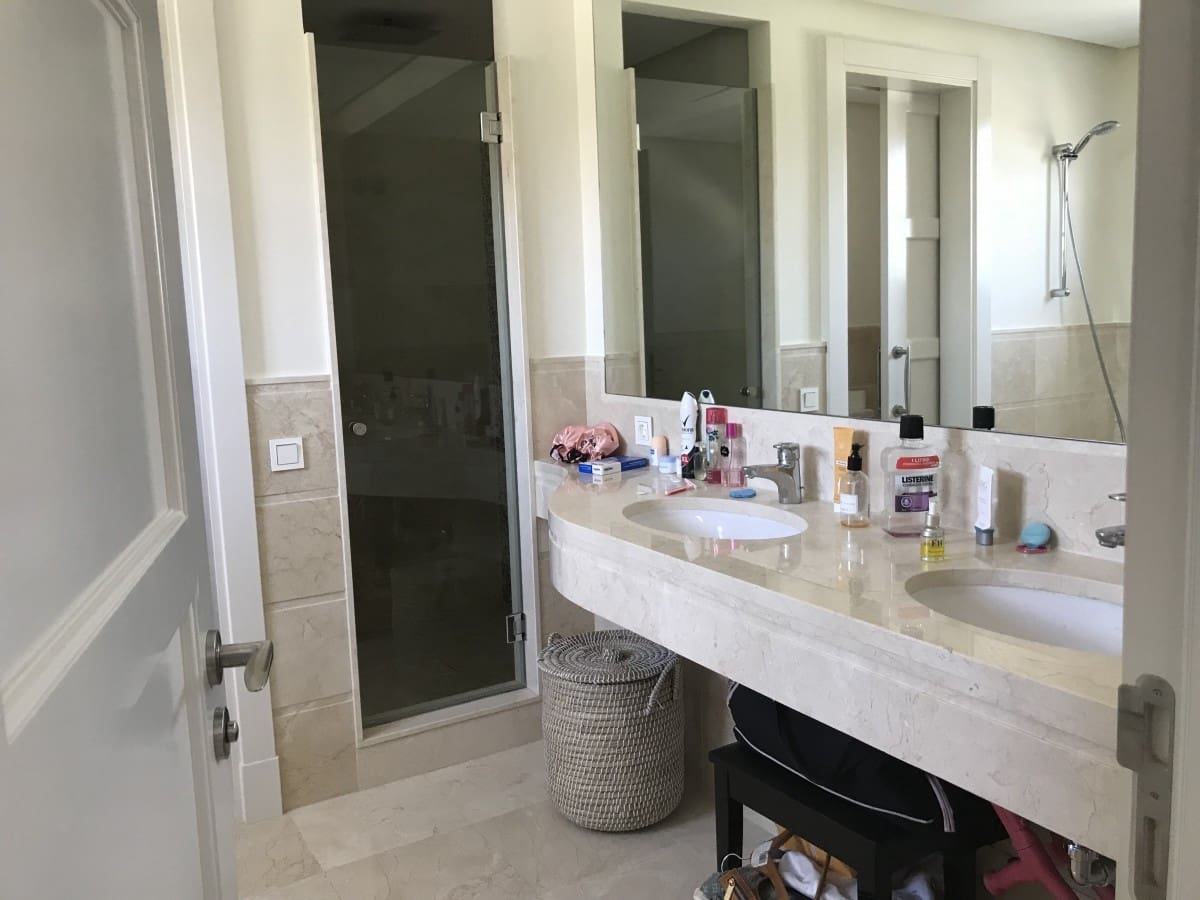Chalet de 5 habitaciones en Marbella en venta con piscina garaje - 2.350.000 € (Ref: 10001757)