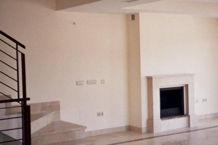 3 soverom Hus til salgs i Marbella med svømmebasseng garasje - € 530 000 (Ref: 10001760)