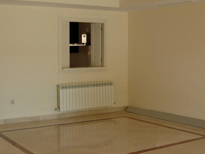 3 soverom Hus til salgs i Marbella med svømmebasseng garasje - € 530 000 (Ref: 10001760)