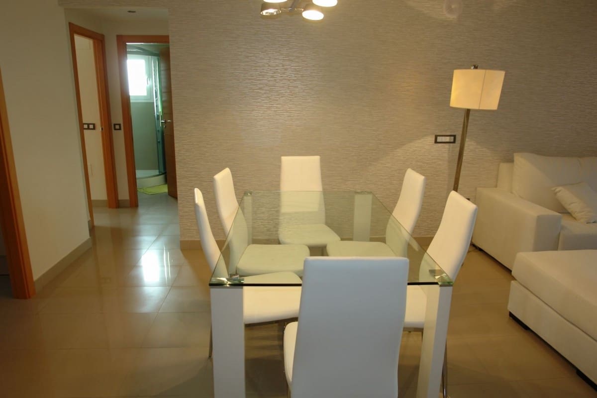 2 soveværelse Lejlighed til salg i Estepona med swimmingpool - € 325.000 (Ref: 10001761)