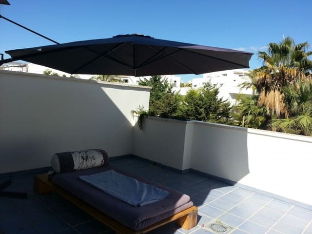 3 Zimmer Penthouse zu verkaufen in Marbella mit Pool Garage - 599.000 € (Ref: 10001762)