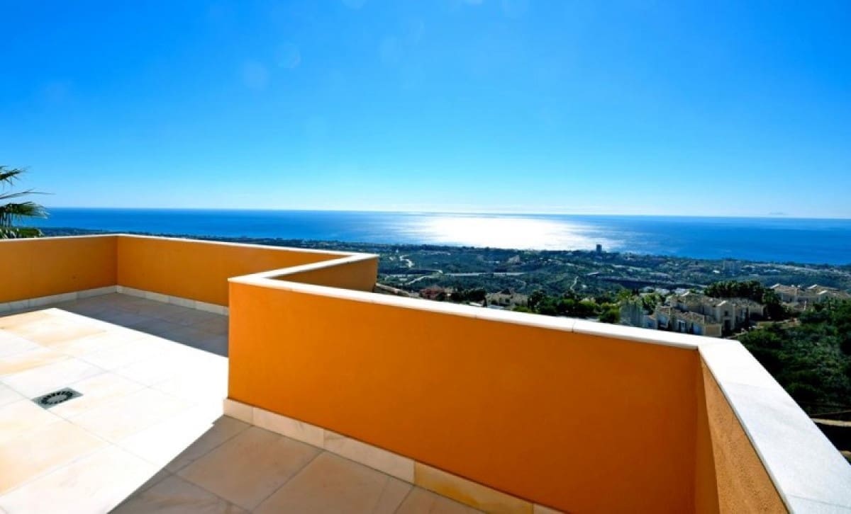 4 quarto Moradia para venda em Marbella com piscina garagem - 2 750 000 € (Ref: 10001763)