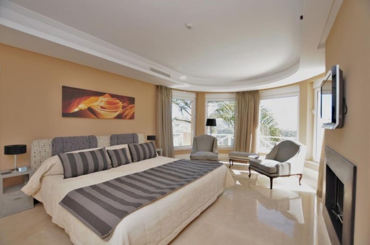 4 quarto Moradia para venda em Marbella com piscina garagem - 2 750 000 € (Ref: 10001763)