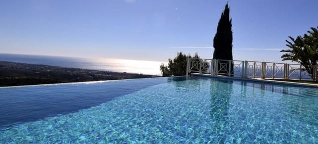 4 quarto Moradia para venda em Marbella com piscina garagem - 2 750 000 € (Ref: 10001763)
