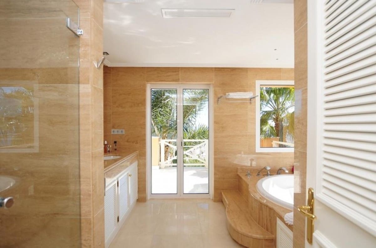 4 quarto Moradia para venda em Marbella com piscina garagem - 2 750 000 € (Ref: 10001763)
