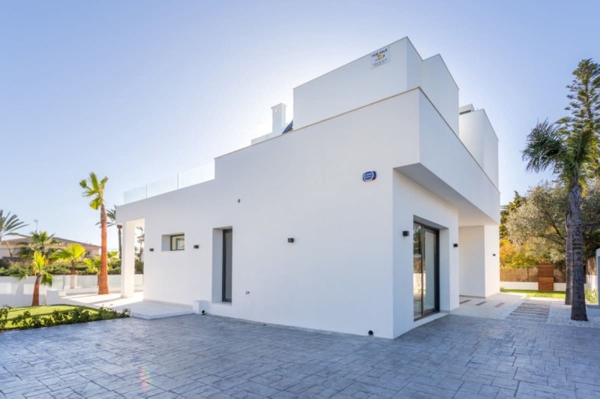 5 chambre Villa/Maison à vendre à Marbella avec piscine - 2 650 000 € (Ref: 10001764)