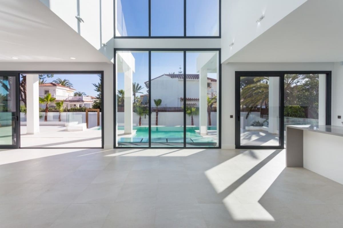 5 chambre Villa/Maison à vendre à Marbella avec piscine - 2 650 000 € (Ref: 10001764)