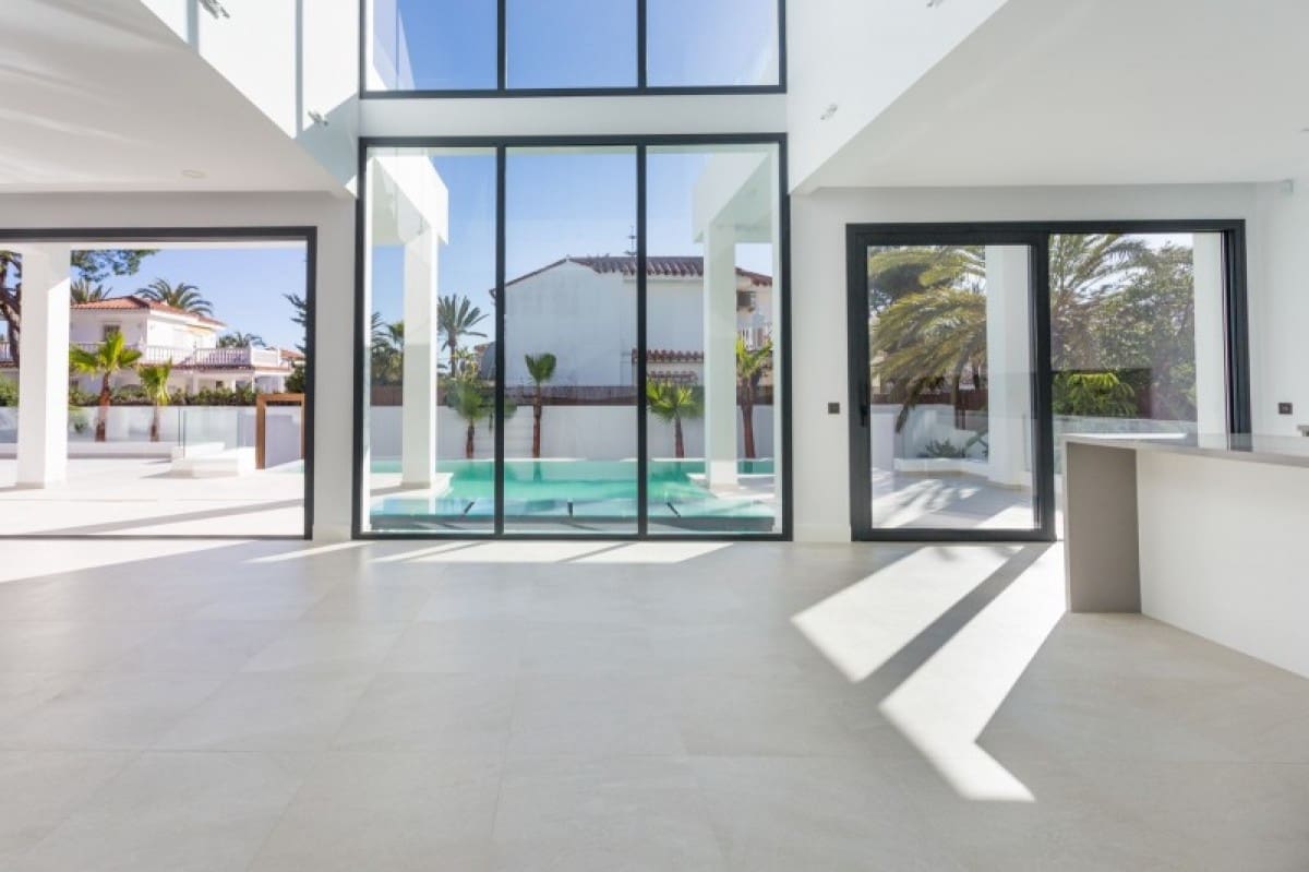 5 chambre Villa/Maison à vendre à Marbella avec piscine - 2 650 000 € (Ref: 10001764)
