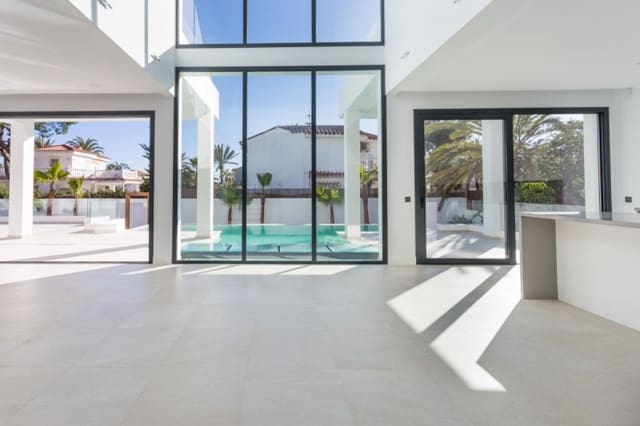 5 slaapkamer Villa te koop in Marbella met zwembad - € 2.650.000 (Ref: 10001764)