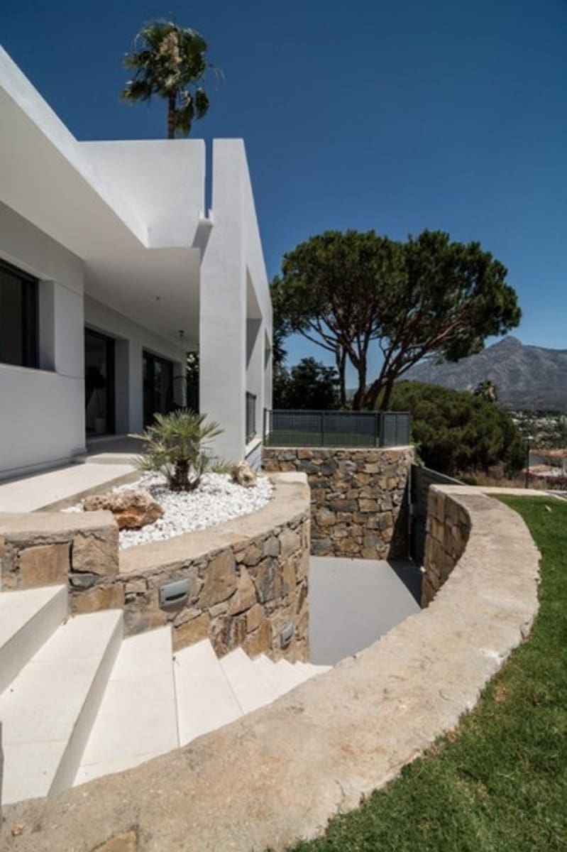 4 sypialnia Willa na sprzedaż w Marbella z basenem - 1 495 000 € (Ref: 10001765)
