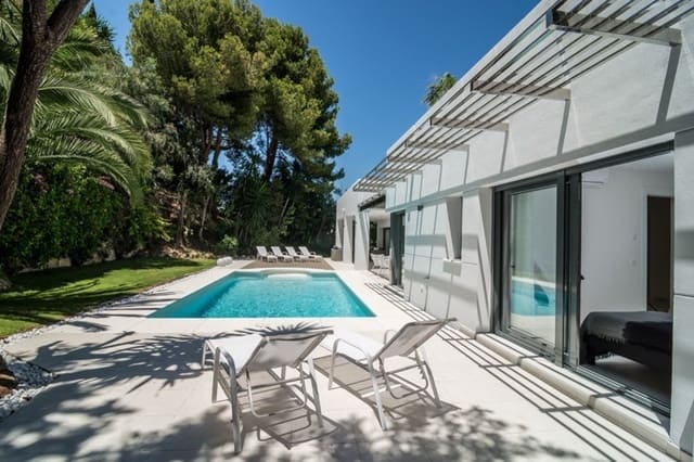 4 sypialnia Willa na sprzedaż w Marbella z basenem - 1 495 000 € (Ref: 10001765)