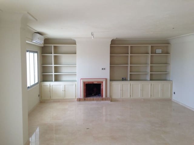 3 bedroom Apartment for sale in Marbella with pool garage - € 1,400,000 (Ref: 10001767)