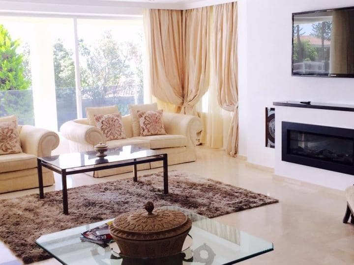 8 slaapkamer Villa te koop in Marbella met zwembad garage - € 3.500.000 (Ref: 10001769)