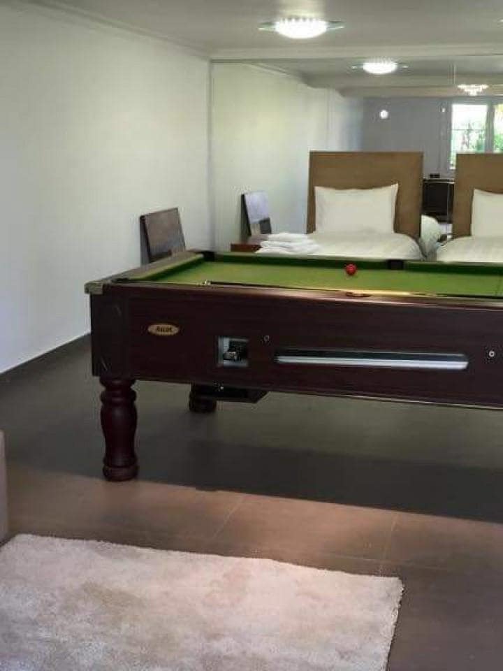 8 slaapkamer Villa te koop in Marbella met zwembad garage - € 3.500.000 (Ref: 10001769)