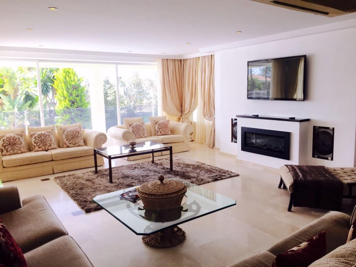 8 slaapkamer Villa te koop in Marbella met zwembad garage - € 3.500.000 (Ref: 10001769)