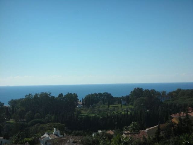 8 soverom Villa til salgs i Marbella med svømmebasseng garasje - € 3 500 000 (Ref: 10001769)