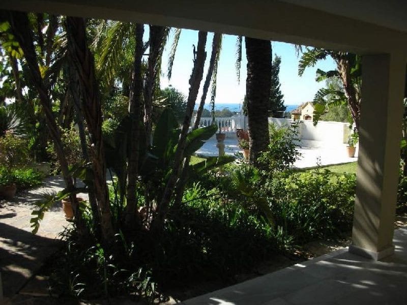 8 slaapkamer Villa te koop in Marbella met zwembad garage - € 3.500.000 (Ref: 10001769)