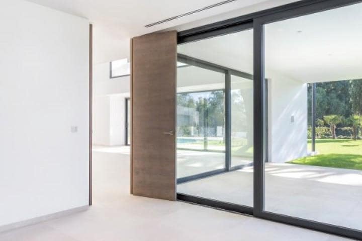Chalet de 4 habitaciones en Guadalmina en venta con piscina garaje - 2.700.000 € (Ref: 10001770)