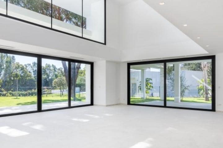 Chalet de 4 habitaciones en Guadalmina en venta con piscina garaje - 2.700.000 € (Ref: 10001770)