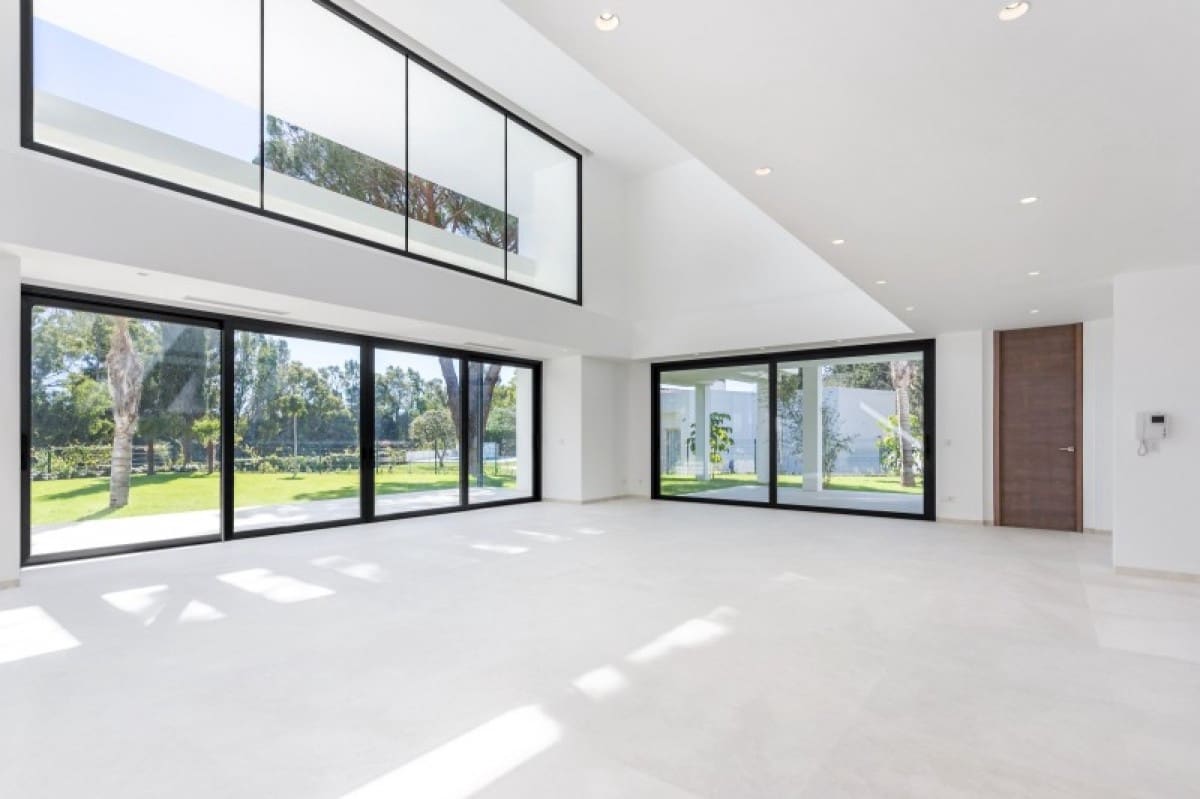 Chalet de 4 habitaciones en Guadalmina en venta con piscina garaje - 2.700.000 € (Ref: 10001770)