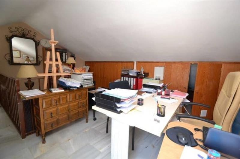 3 sypialnia Dom na sprzedaż w Marbella z basenem garażem - 389 000 € (Ref: 10001772)