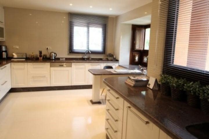 3 sovrum Takvåning till salu i Marbella med pool garage - 1 250 000 € (Ref: 10001773)