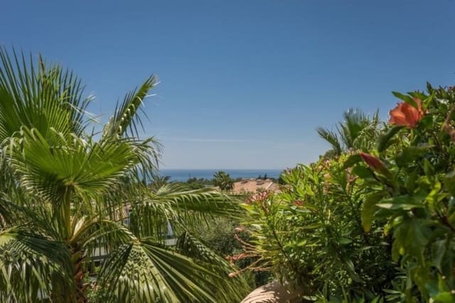 2 slaapkamer Appartement te koop in Marbella met zwembad garage - € 895.000 (Ref: 10001774)