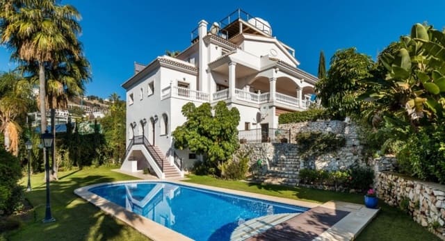4 quarto Moradia para venda em Marbella com piscina - 1 875 000 € (Ref: 10001775)