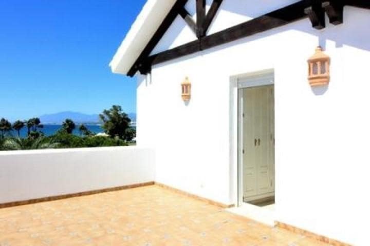 3 slaapkamer Penthouse te koop in Marbella met zwembad garage - € 1.900.000 (Ref: 10001776)