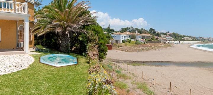 4 sypialnia Willa na sprzedaż w Mijas Costa z basenem garażem - 2 700 000 € (Ref: 10001777)